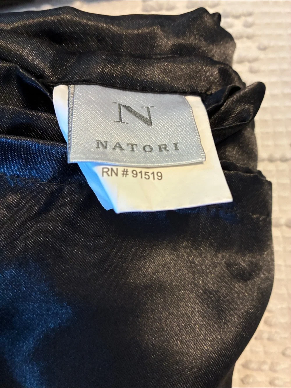 Natori Shiny Black Satin Sheet set Queen NWOT